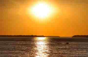  Aviso meteorológico: sexta-feira terá recordes de calor e sábado tempestades no Paraná